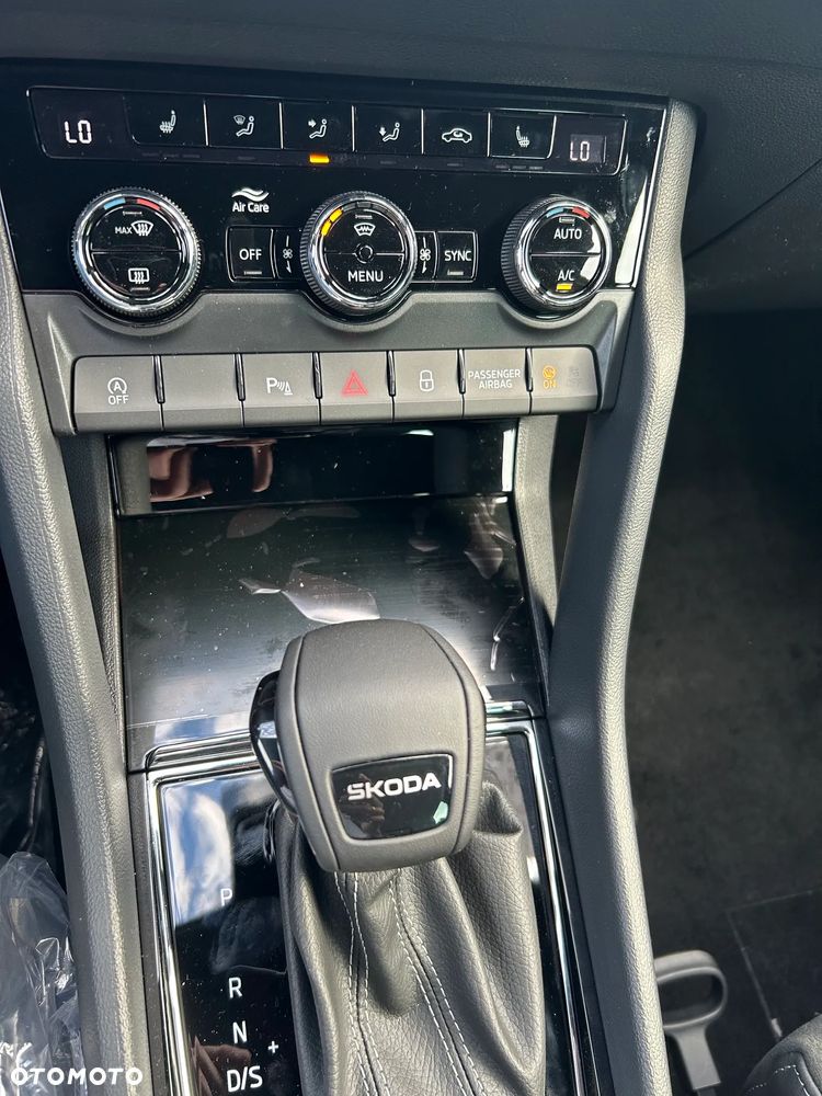 Skoda Karoq 1.5 TSI ACT Sportline DSG - 17