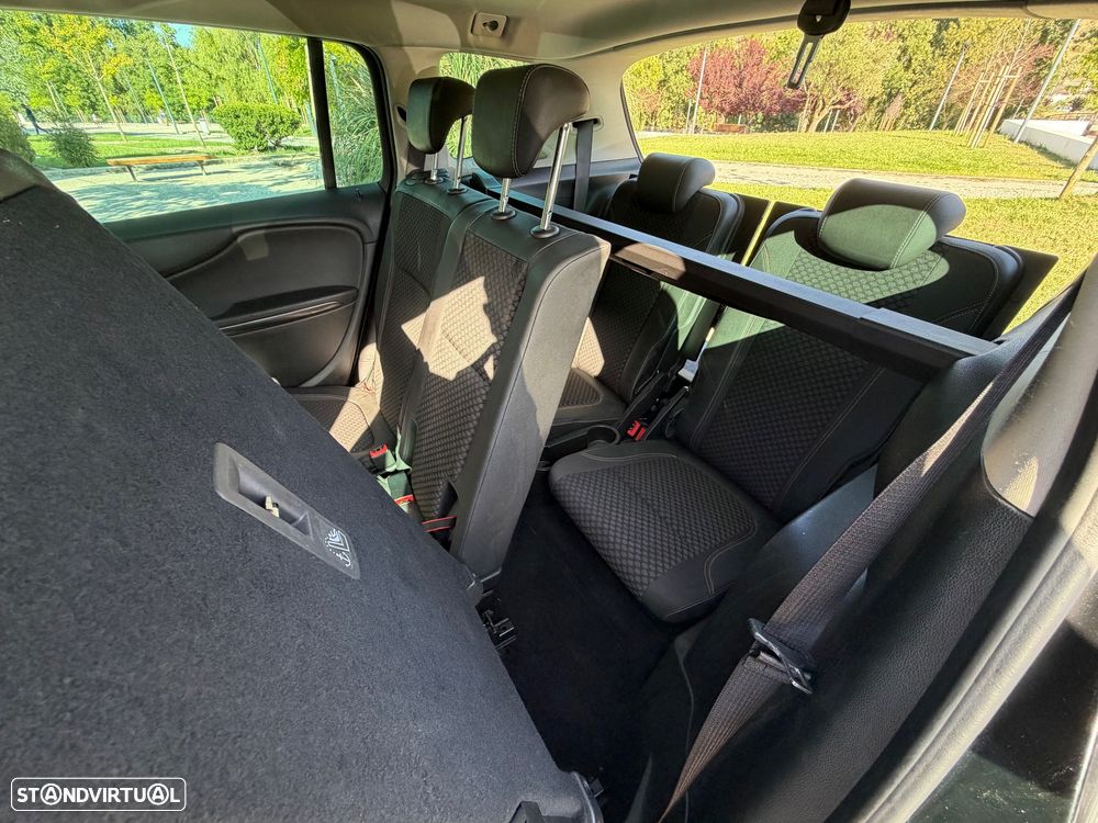 Opel Zafira 1.6 CDTi Dynamic S/S - 24