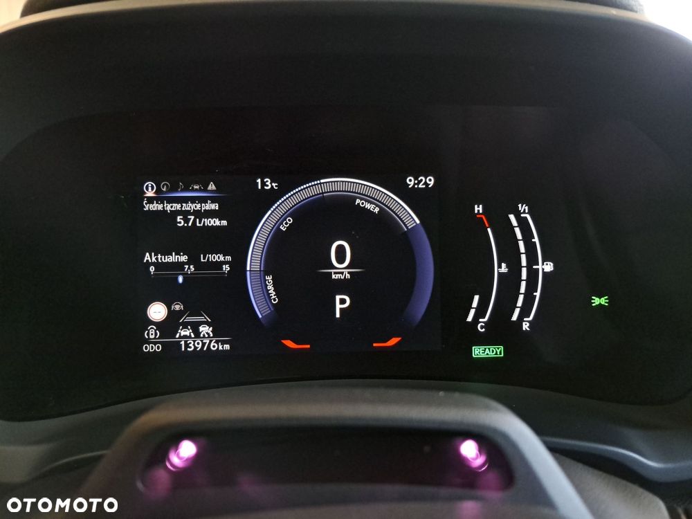 Lexus LBX 1.5 Hybrid - 31