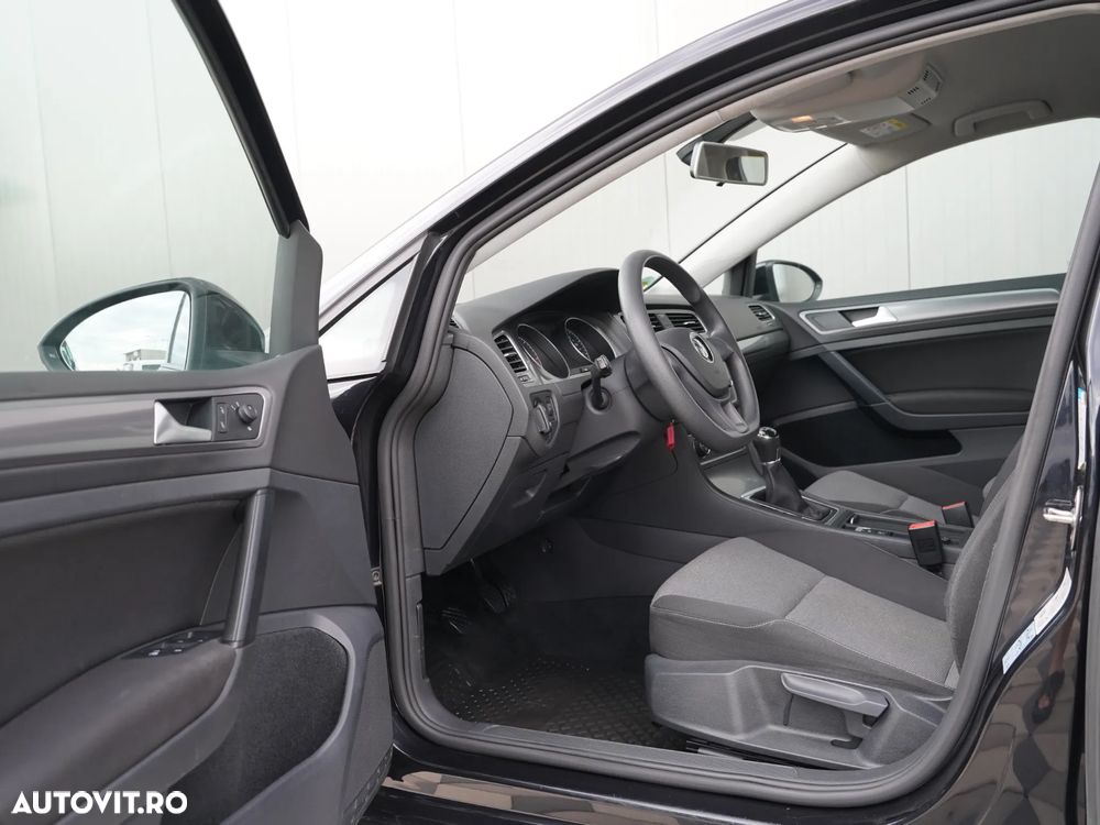 Volkswagen Golf 1.6 TDI BlueMotion Technology Trendline - 22