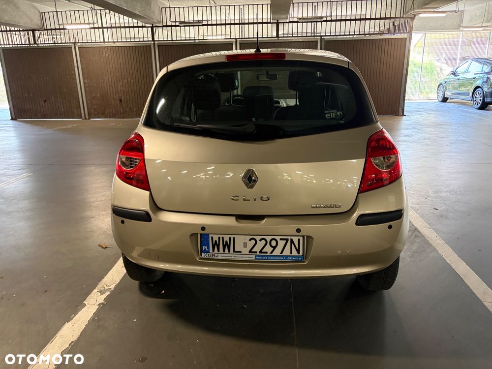 Renault Clio 1.2 16V Expression - 3