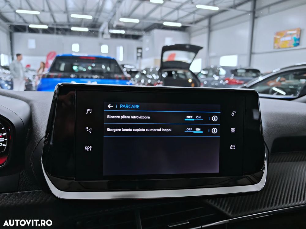 Peugeot 2008 PureTech 130 EAT8 Allure - 13