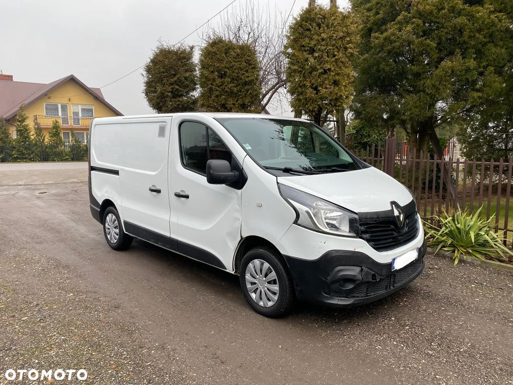 Renault TRAFIC - 1