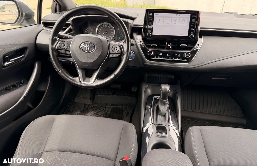 Toyota Corolla - 13