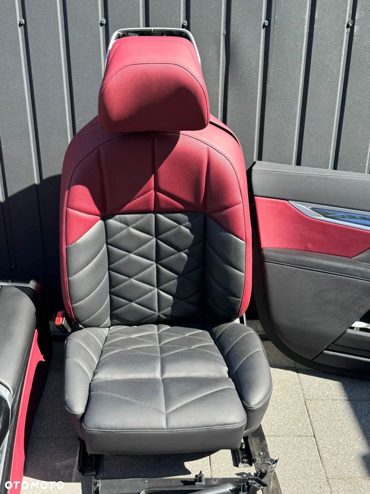 FOTELE TAPICERKA BMW 7 G70 SKÓRA VEGANZA CZARNO BORDOWA WIELOFUNKCYJNE - 5