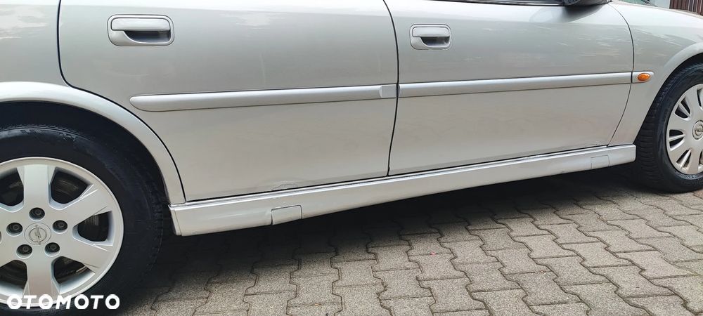 Opel Vectra 1.8 Comfort - 19