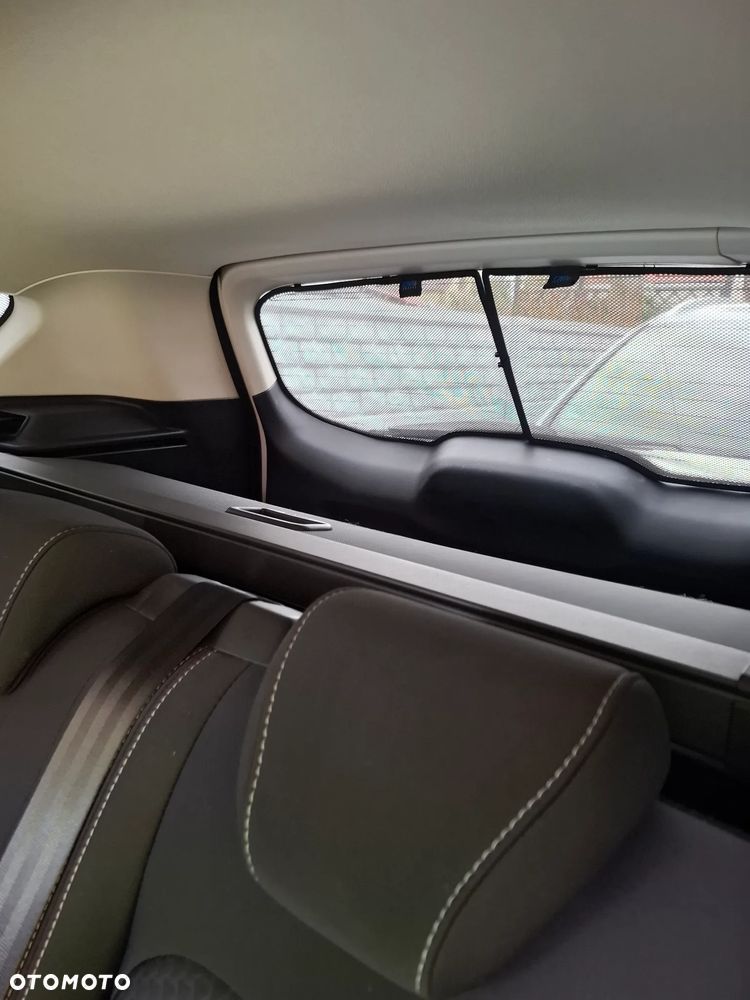 Ford Kuga 2.0 TDCi 2x4 Cool & Connect - 28