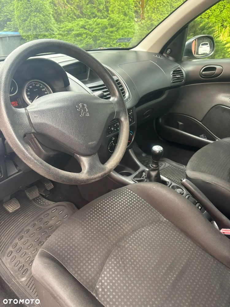 Peugeot 206 - 7