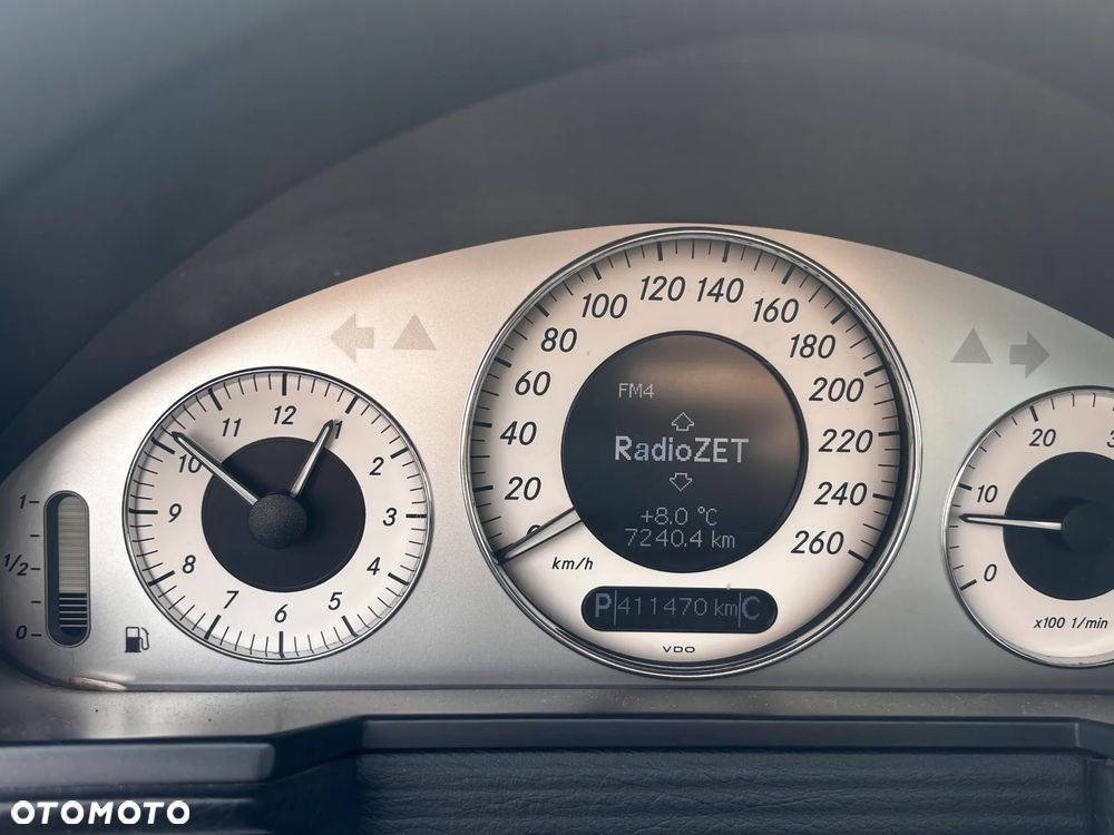 Mercedes-Benz Klasa E 320 CDI 7G-TRONIC Avantgarde BusinessEDITION - 24
