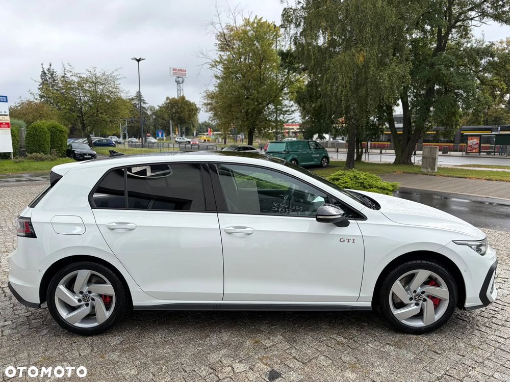 Volkswagen Golf - 5