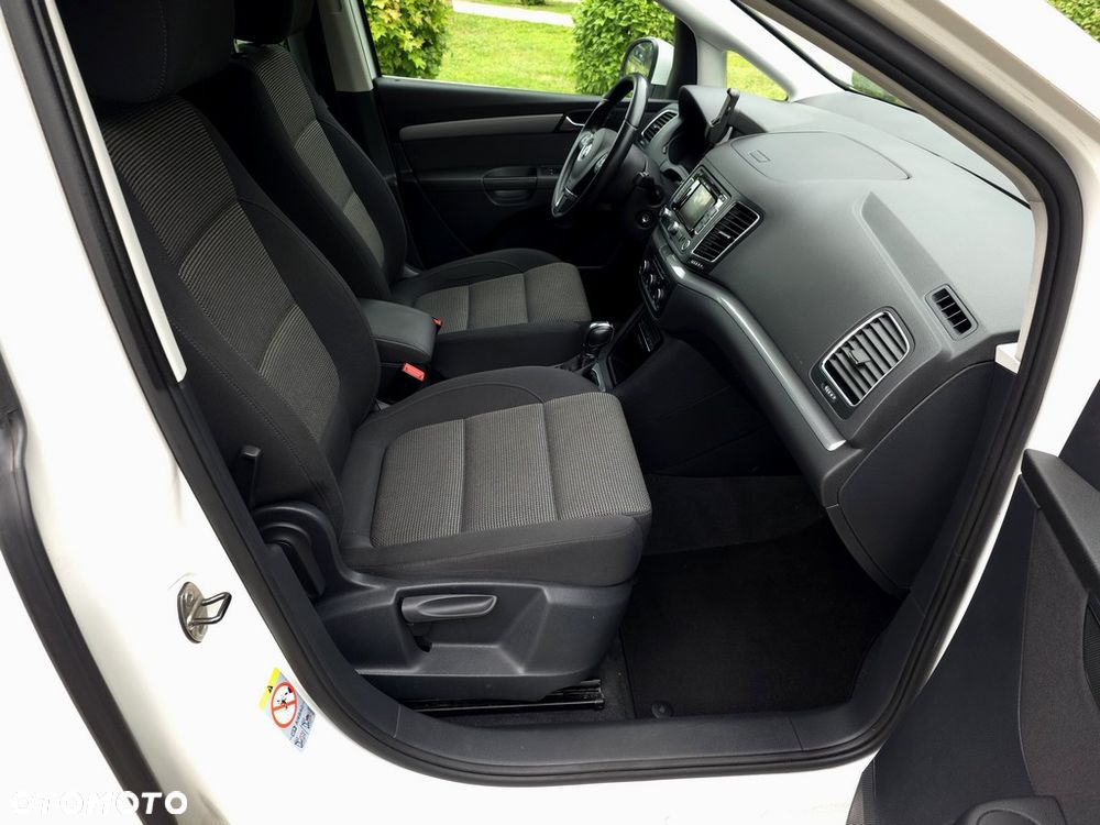 Volkswagen Sharan 2.0 TDI Comfortline DSG - 8