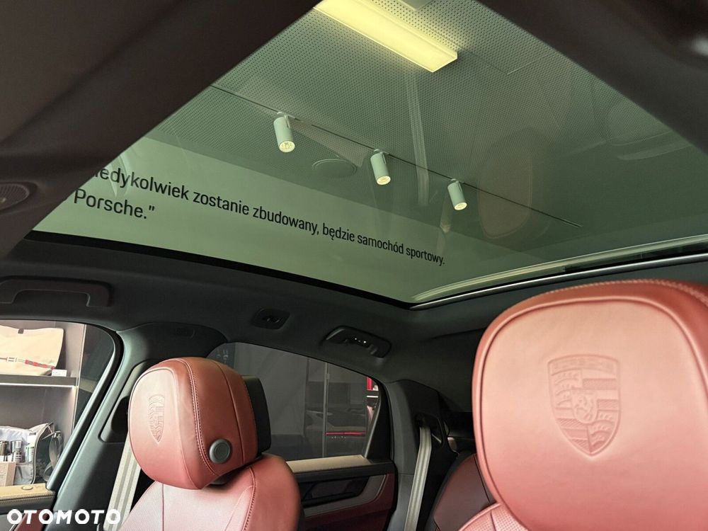 Porsche Cayenne - 14