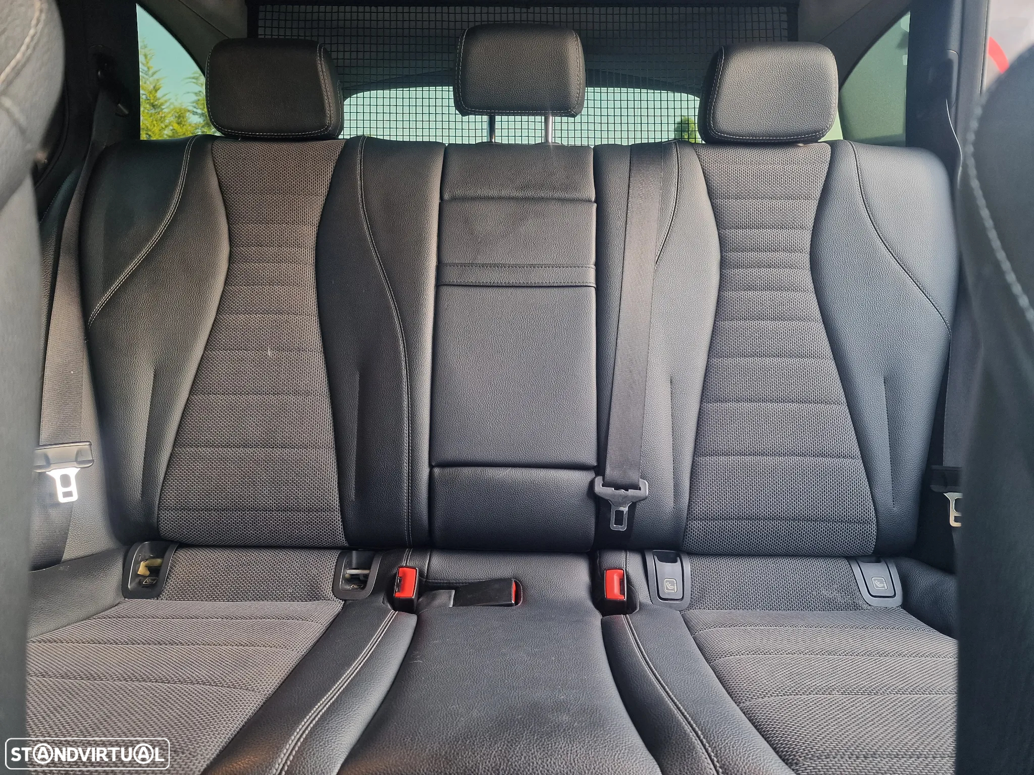 Mercedes-Benz E 220 d T 9G-TRONIC Exclusive - 5