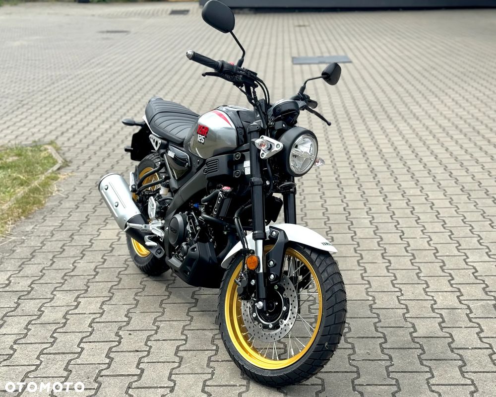 Yamaha XSR - 3