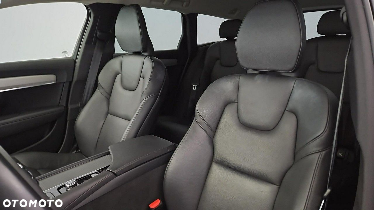 Volvo V90 - 11
