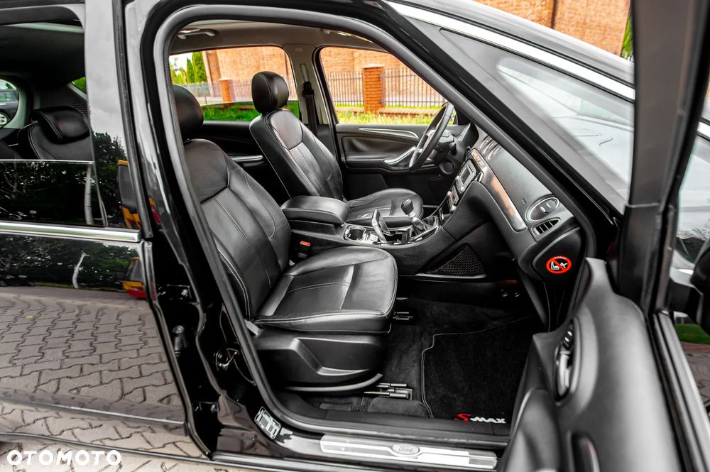 Ford S-Max 2.0 TDCi DPF Titanium - 24