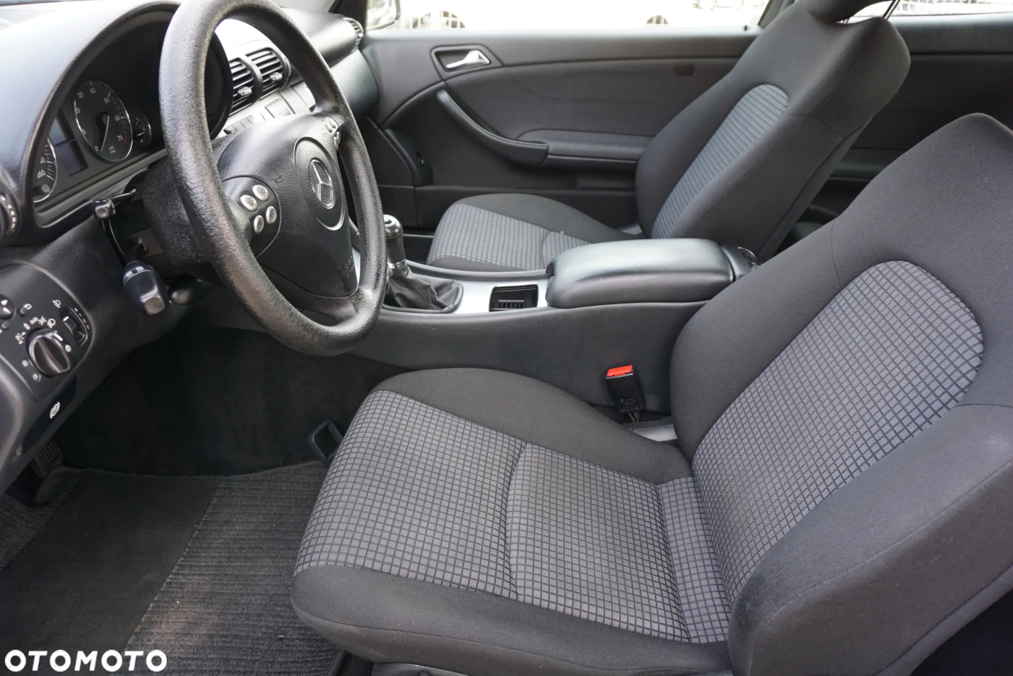 Mercedes-Benz Klasa C 160 Kompressor Sportcoupe - 8