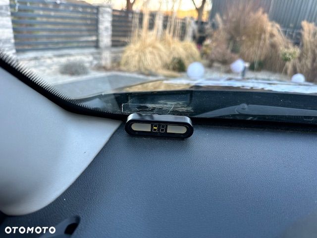 Dacia Duster 1.6 16V 105 4x2 Celebration - 16