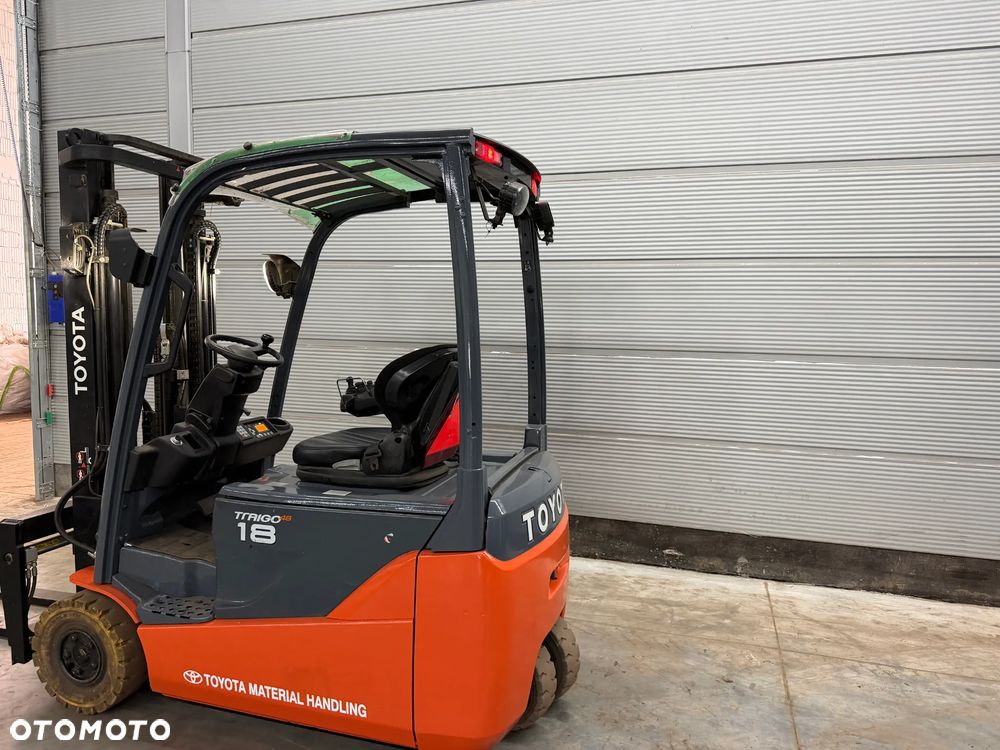 Toyota z nowej dostawy 200 szt bezpośrednio od dealera 8FBE18T z pozycjonerem stan perfekcyjny - 3