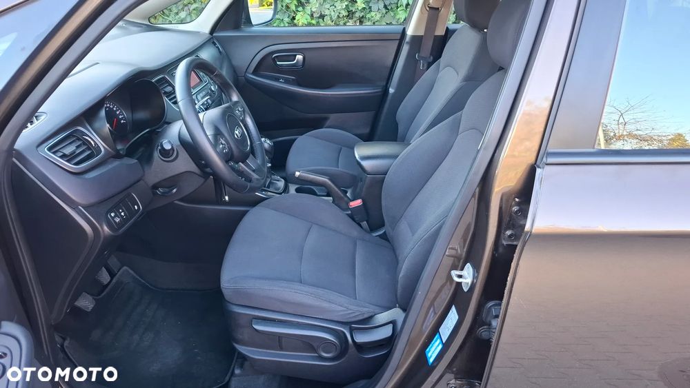Kia Carens 1.6 GDI Dream Team Edition - 7