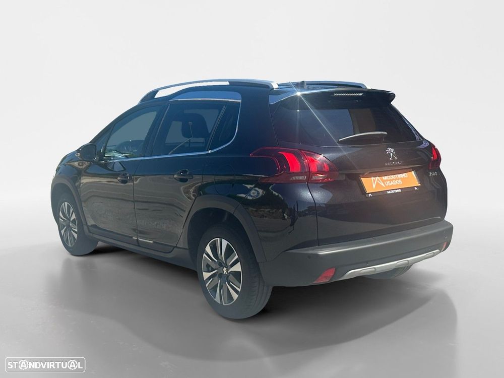 Peugeot 2008 1.2 PureTech Allure - 3