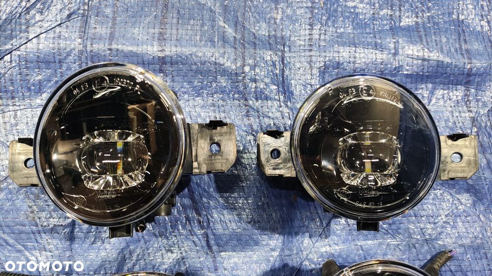 HALOGEN LAMPA DO JAZDY DZIENNEJ LED ZDERZAKA LEWY PRAWY PRZÓD KOMPLET ŁADNY STAN NISSAN JUKE I LIFT - 2