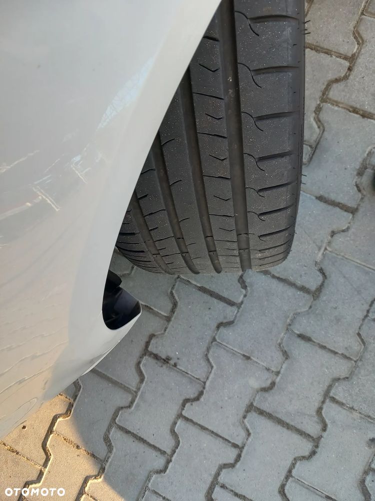 Audi A4 Avant 40 TDI S tronic quattro sport - 32