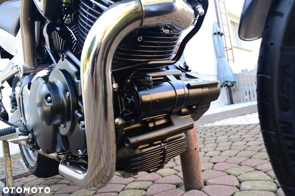 Yamaha BT - 16