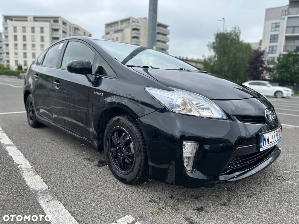 Toyota Prius 1.8 HSD Premium - 1