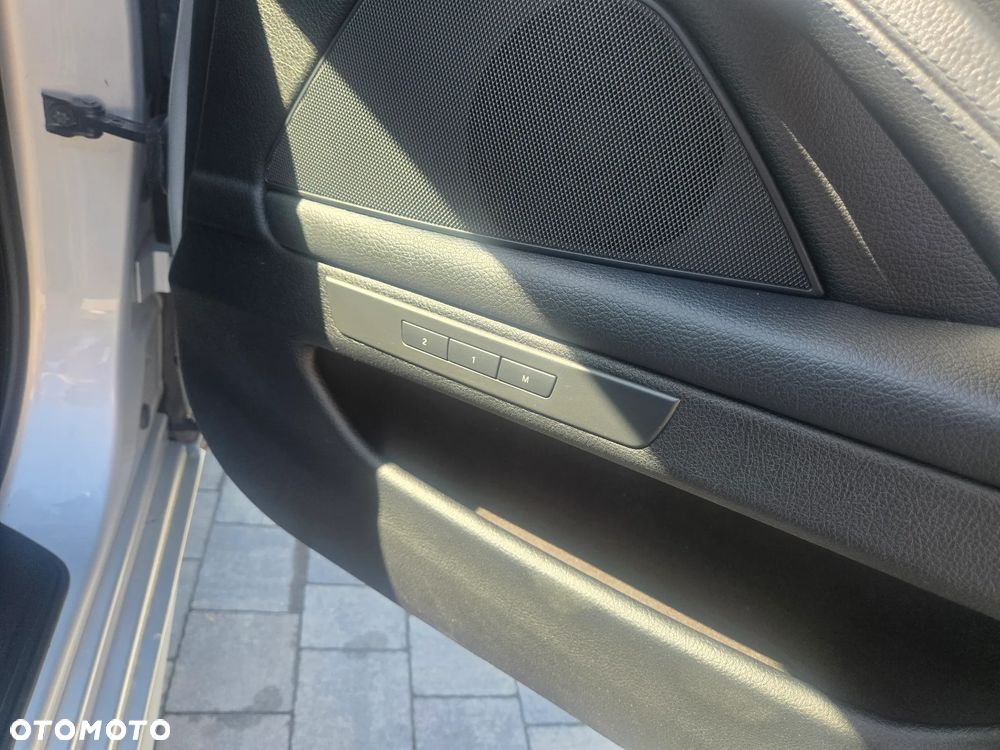 BMW Seria 5 - 17