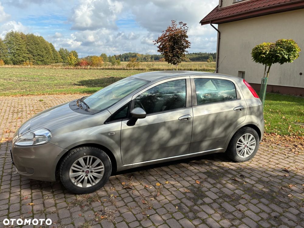 Fiat Grande Punto - 4