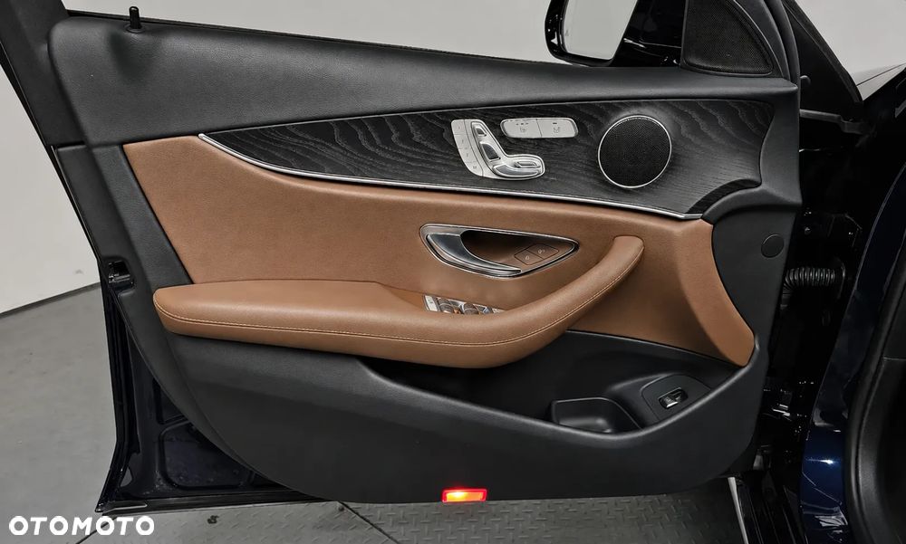 Mercedes-Benz Klasa E 220 d AMG/Avantgarde - 11