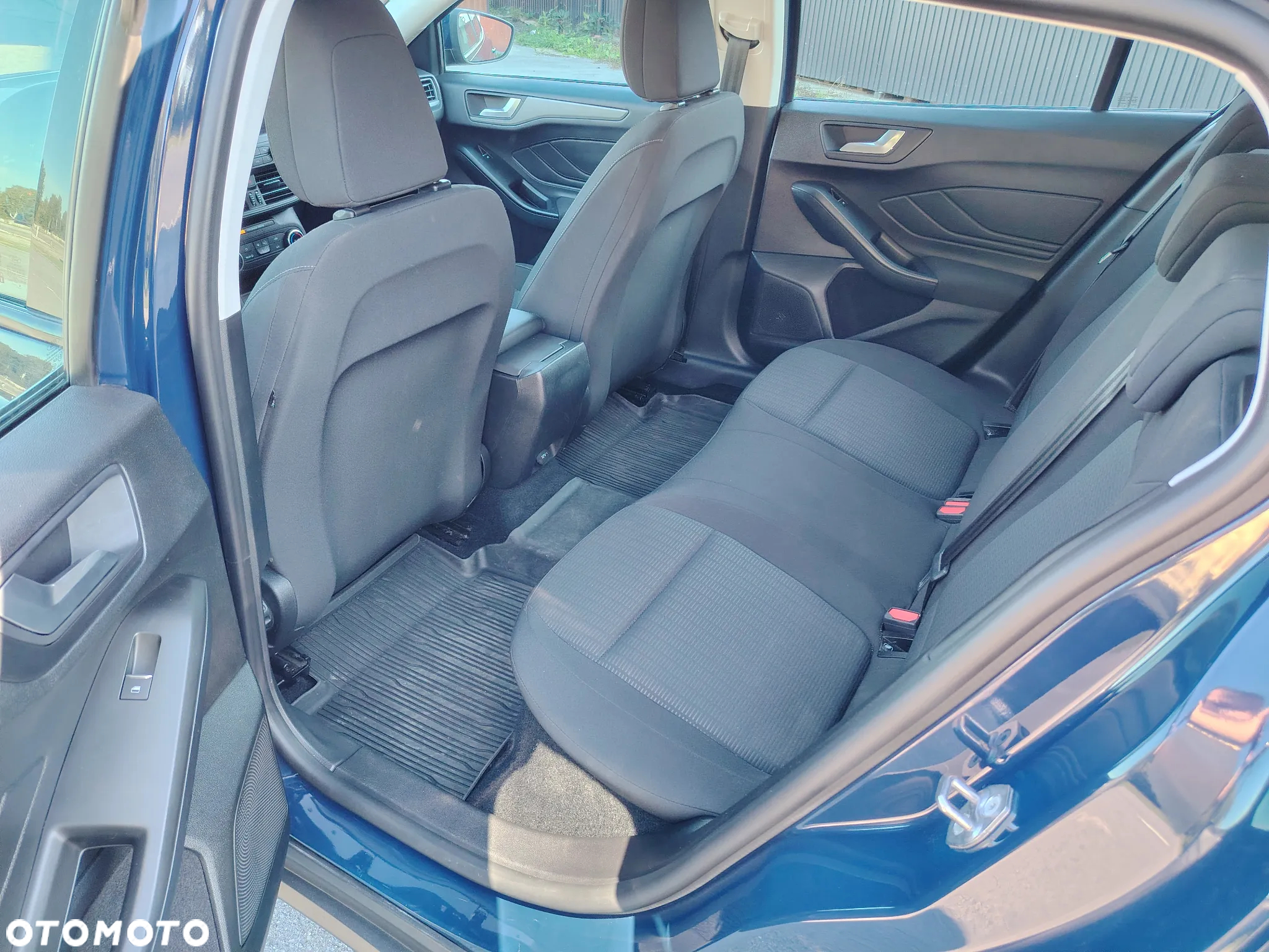 Ford Focus 1.0 EcoBoost Trend - 14