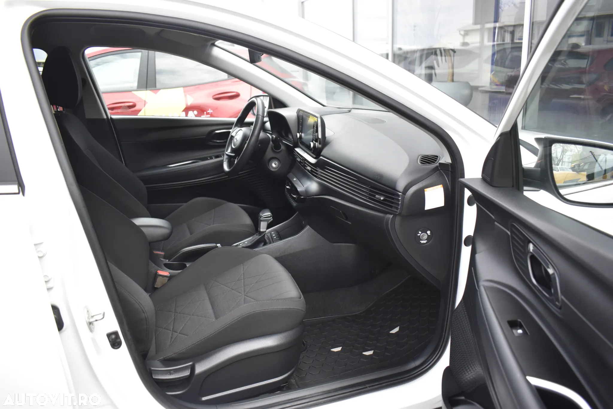 Hyundai Bayon 1.0 T-GDI M-Hybrid 100 CP 7DCT Led Line - 39