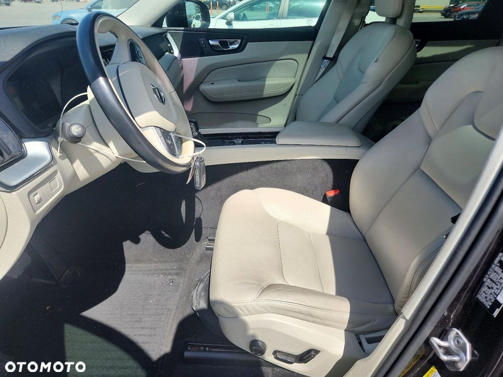Volvo XC 60 T5 Geartronic Momentum - 8