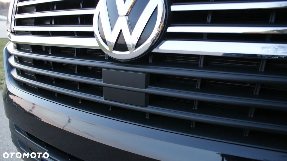 Volkswagen Caravelle - 36