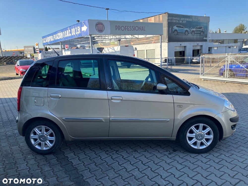 Lancia Musa 1.4 16V Platino - 14