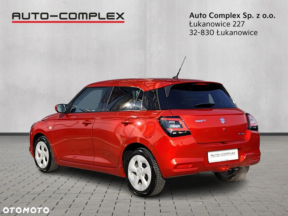 Suzuki Swift 1.2 Dualjet SHVS Premium Plus CVT - 4