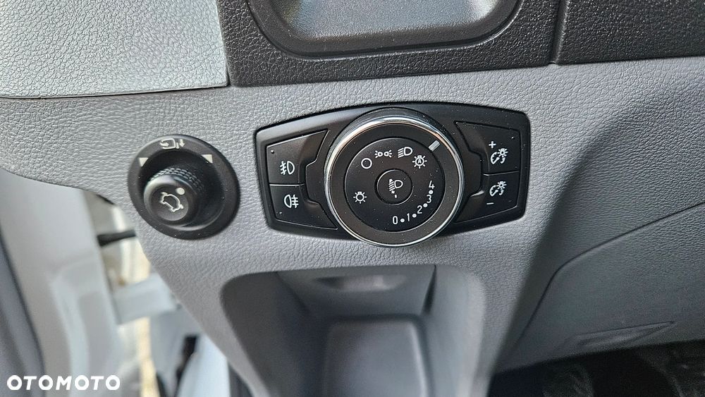 Ford Transit 2,0TDCI 130KM L2H2 Sredni 124 TYS.KM!!! Super Stan Klima Webasto Led Parktronik - 18