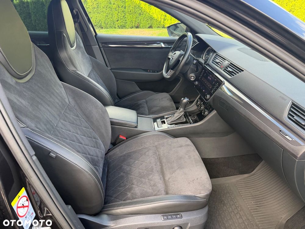 Skoda Superb 2.0 TDI DSG Sportline - 23