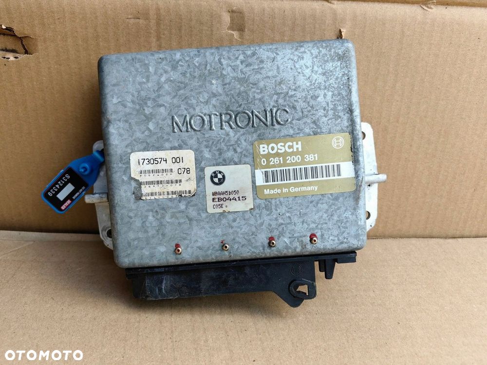 Komputer sterownik silnika BMW e34 e30 m20b20 m20 2.0 0261200381 (4339)