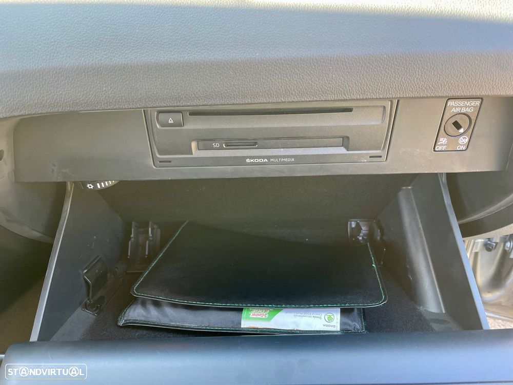 Skoda Octavia Break 1.6 TDi Elegance Pack - 22