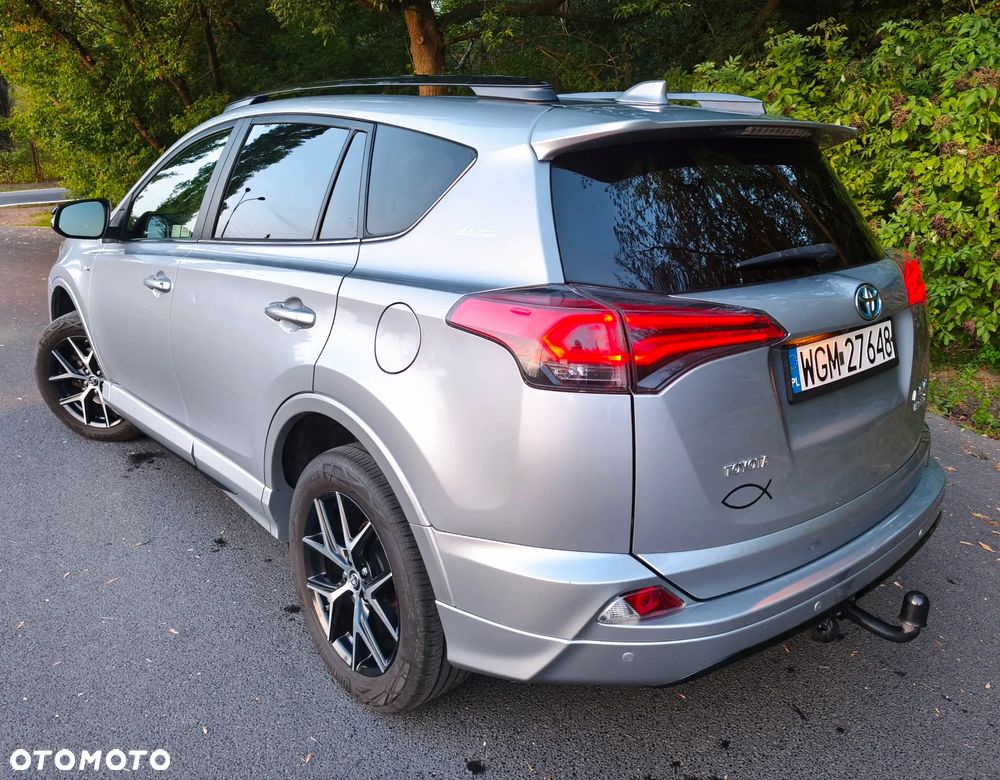 Toyota RAV4 Hybrid Selection 4x2 - 6