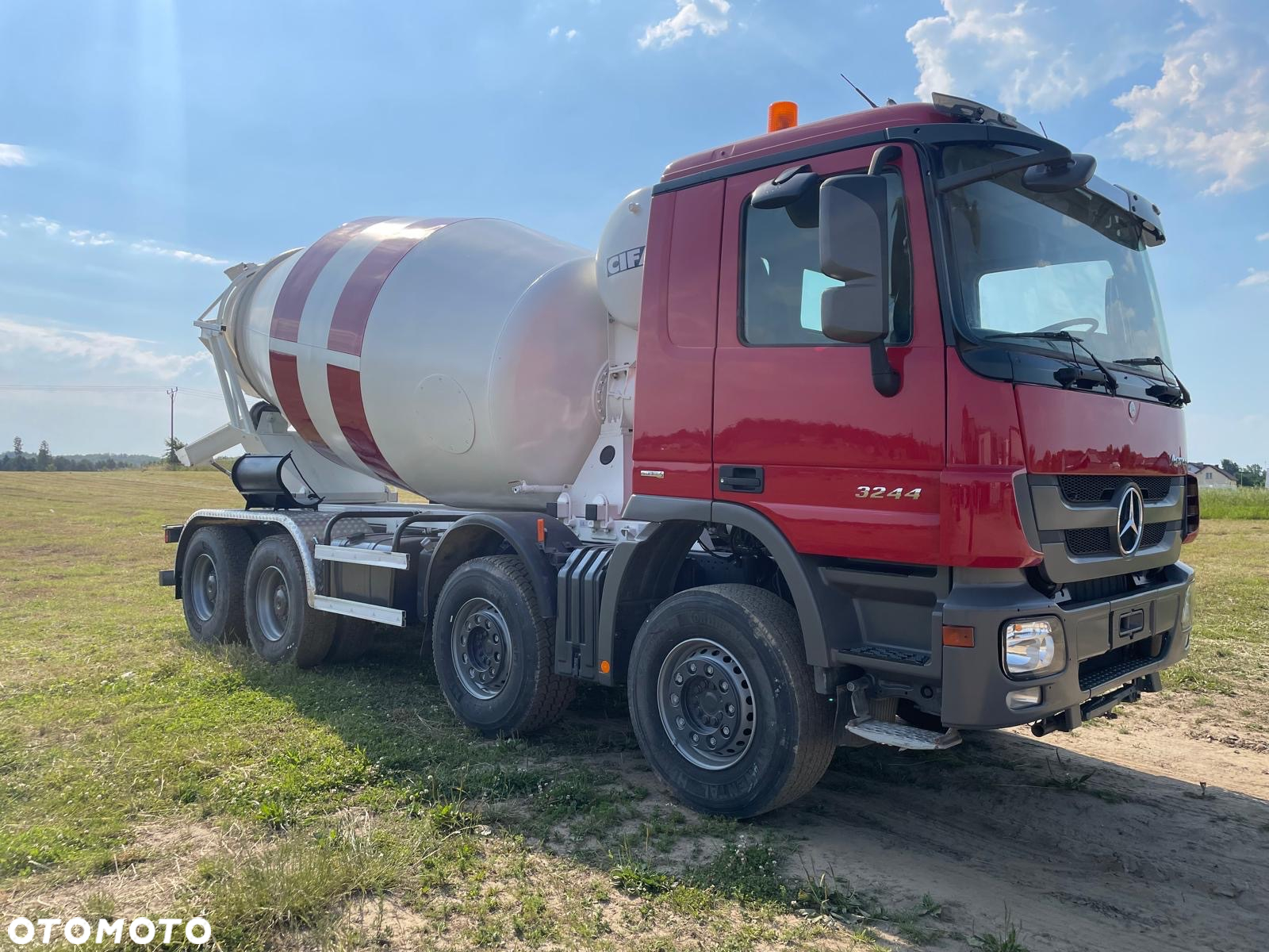 Mercedes-Benz Actros 3244 tylko 102000 KM - 29