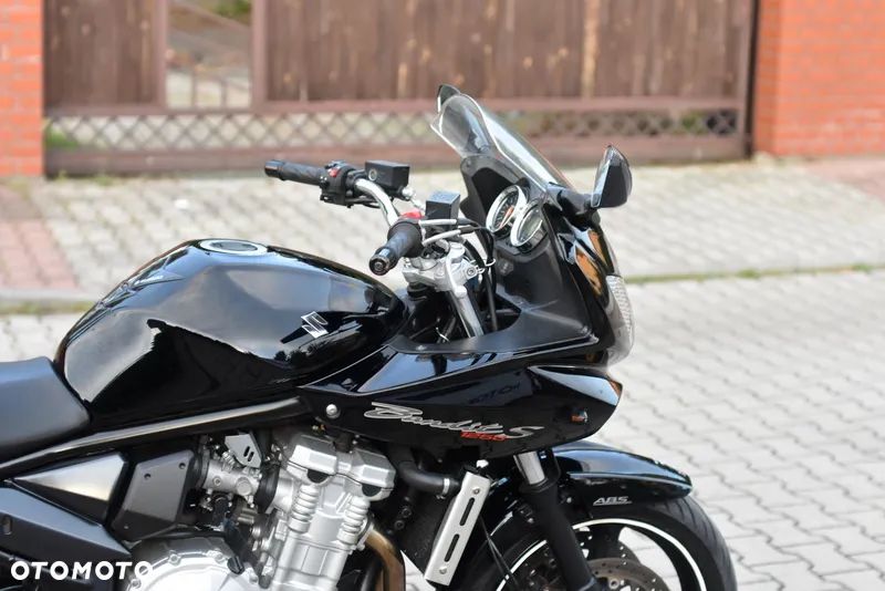 Suzuki Bandit - 12