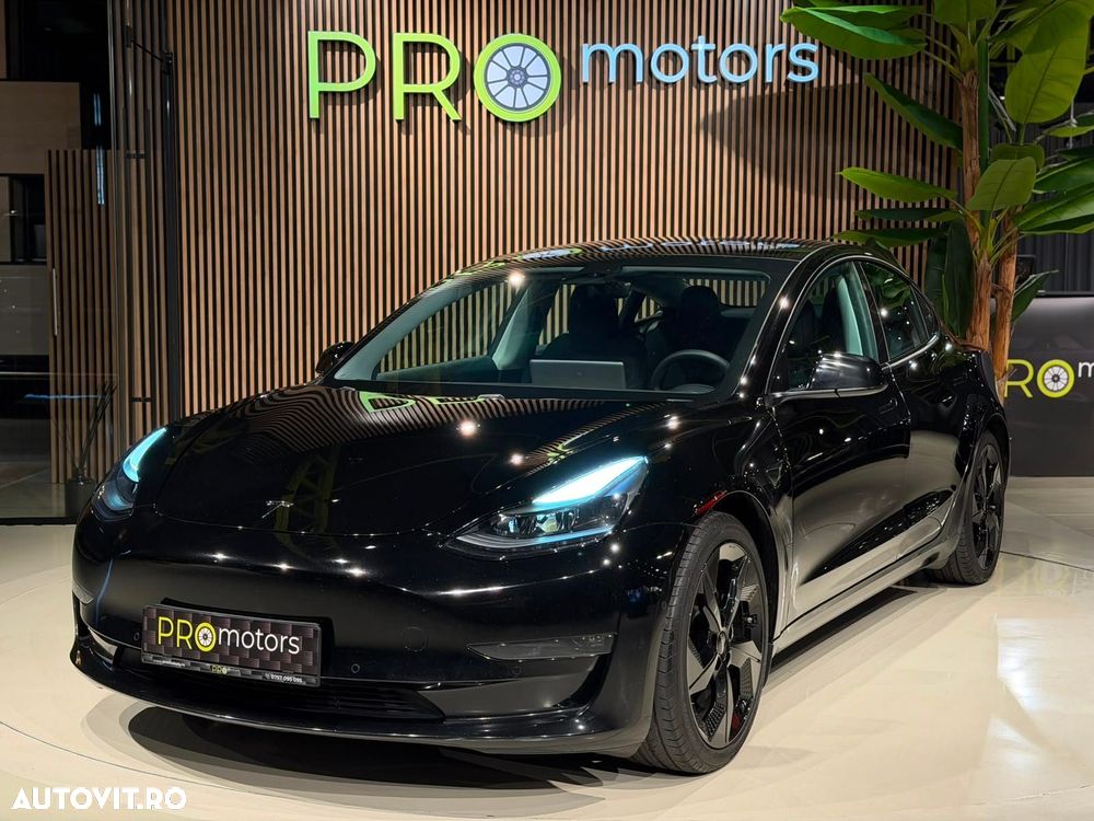 Tesla Model 3 - 2