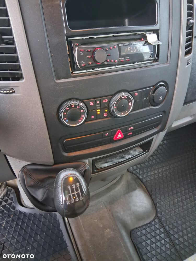 Volkswagen Crafter - 16