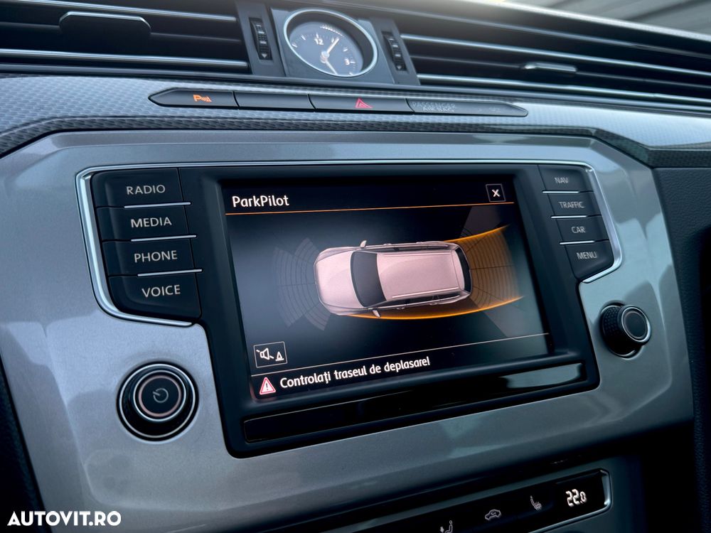 Volkswagen Passat Alltrack 2.0 TDI DSG 4Motion - 37