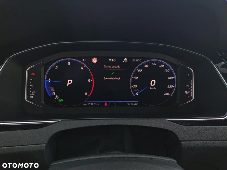 Volkswagen Passat - 34