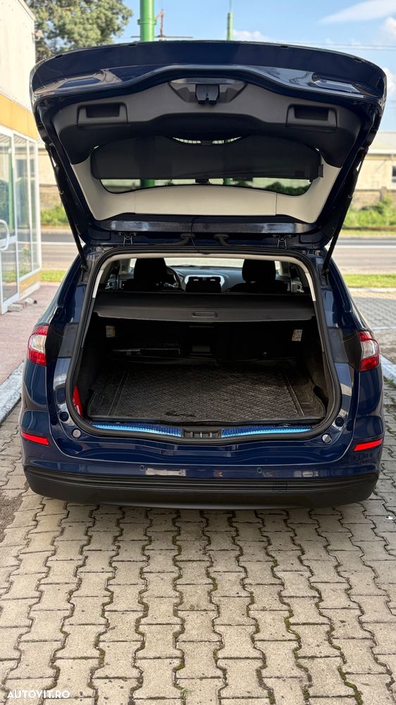 Ford Mondeo 2.0 TDCi Powershift Business - 9